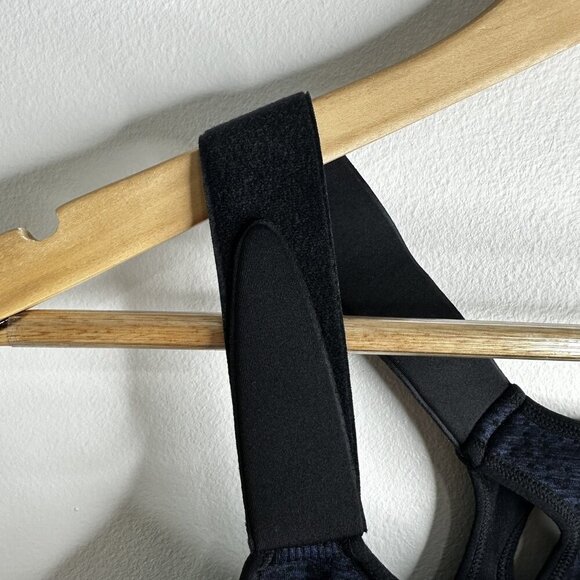 Shefit Sports Bra Womens 6 Luxe Black Zip Front Adjustable High Impact Support - Picture 2 of 7